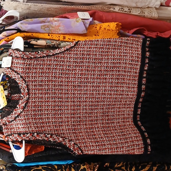 Fringe top - Picture 1 of 1